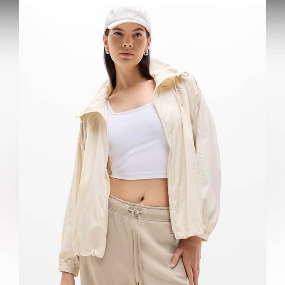 Athleta Rise jacket 
Color: Bone
Size: Small
Brand new